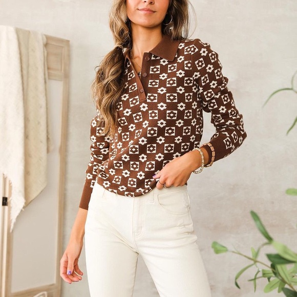 Floral Checkered Henley Sweater - Picture 2 of 4